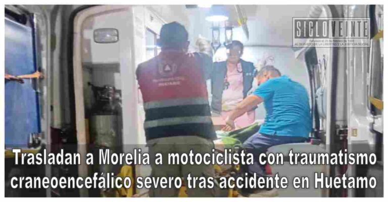 Trasladan a Morelia a motociclista con traumatismo craneoencefálico severo tras accidente en Huetamo