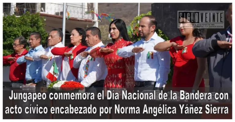 Jungapeo conmemora el Día Nacional de la Bandera con acto cívico encabezado por Norma Angélica Yáñez Sierra