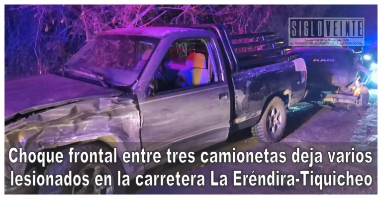Choque frontal entre tres camionetas deja varios lesionados en la carretera La Eréndira-Tiquicheo