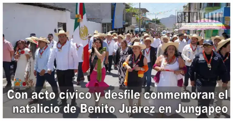 Con acto cívico y desfile conmemoran el natalicio de Benito Juárez en Jungapeo