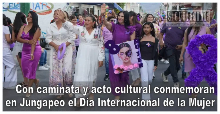 Con caminata y acto cultural conmemoran en Jungapeo el Día Internacional de la Mujer