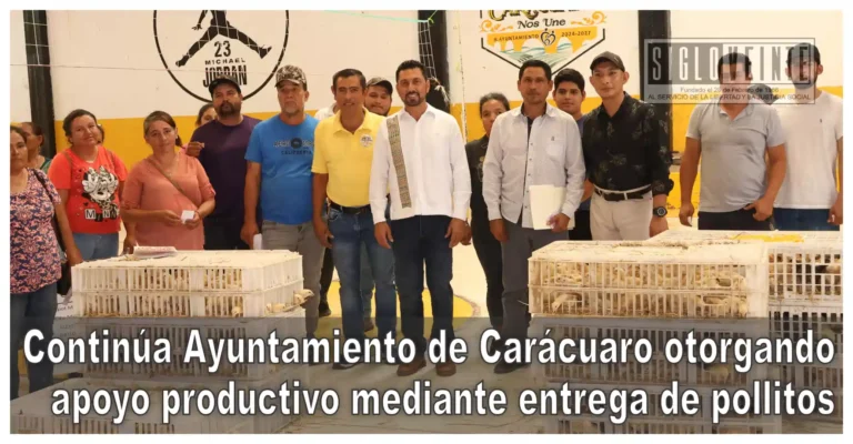 Continúa Ayuntamiento de Carácuaro otorgando apoyo productivo mediante entrega de pollitos