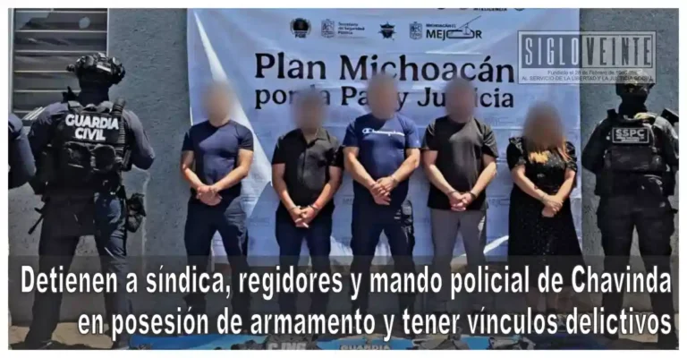 Detienen a síndica, regidores y mando policial de Chavinda en posesión de armamento y tener vínculos delictivos