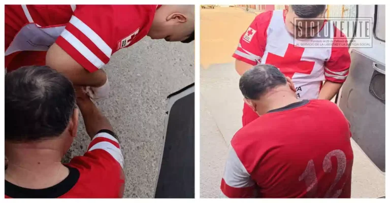 Caída en la vía pública de adulto mayor moviliza a paramédicos de la Cruz Roja en Huetamo