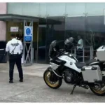 Mujer embarazada se lesiona por descarga eléctrica en Morelia