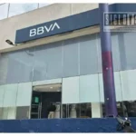 Asaltan a mujer dentro de banco en Morelia; le quitan 300 mil pesos