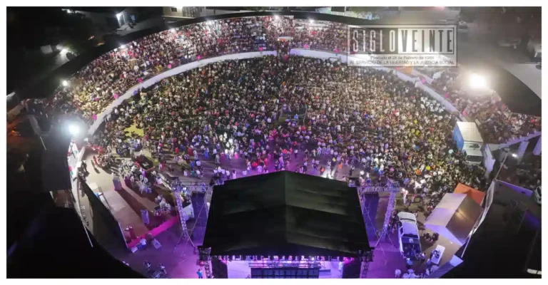 Celebra gobierno municipal a más de 4 mil madres en Huetamo con rifas, música y regalos