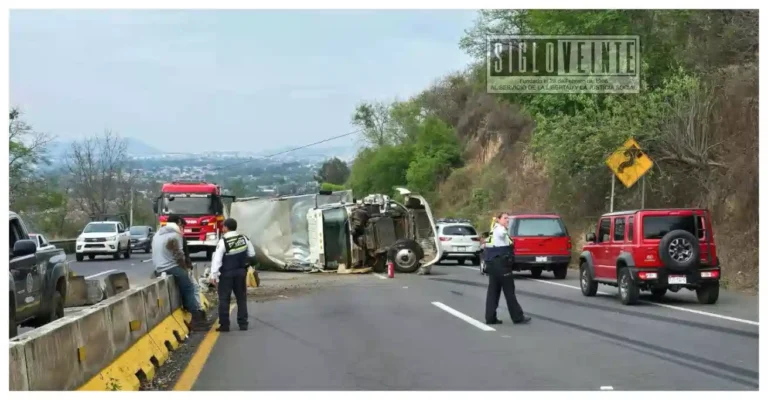 Choques en la carretera Morelia-Pátzcuaro dejan dos lesionados y daños materiales