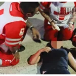 Derrape de motocicleta deja a una mujer lesionada frente la Unidad Deportiva de Cútzeo en Huetamo