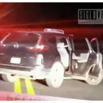 Enfrentamiento armado entre delincuentes y policías en la carretera Zinapécuaro–Morelia deja vehículo abandonado y dos policías lesionados