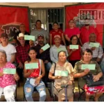 Entregan visas y documentos migratorios a familias de Nocupétaro