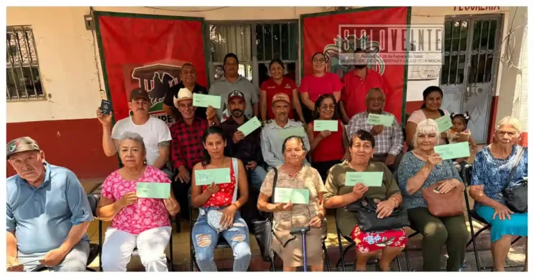 Entregan visas y documentos migratorios a familias de Nocupétaro