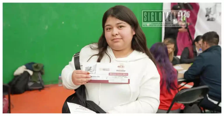 Estudiantes de Escuelas Normales de Michoacán tendrán acceso preferente a becas federales; apoyo será para 4 mil futuros docentes
