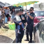 Menor es rescatado tras ser dejado dentro de vehículo en Morelia, mientras su madre conseguía boletos para el concierto de El Buki