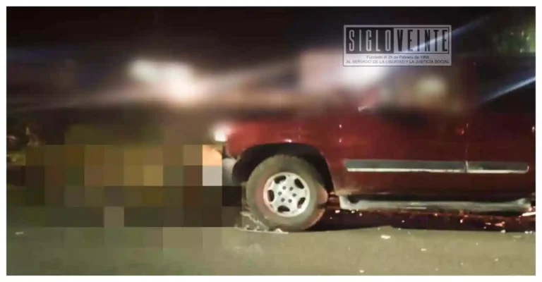 Muere albañil al chocar su moto con camioneta en la carretera Zinapécuaro-Álvaro Obregón