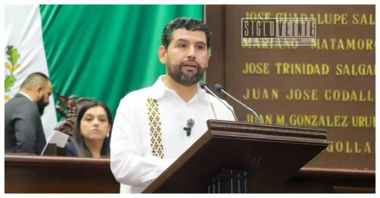 Octavio Ocampo plantea licencias parentales y sistemas de cuidados para madres trabajadoras de Michoacán