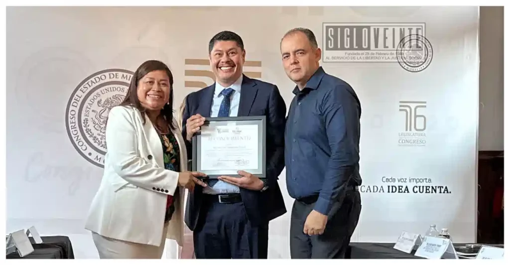 Reconoce Congreso del Estado a la Clínica de Disrafismo Espinal dirigida por el doctor Agustín Calderón Pérez