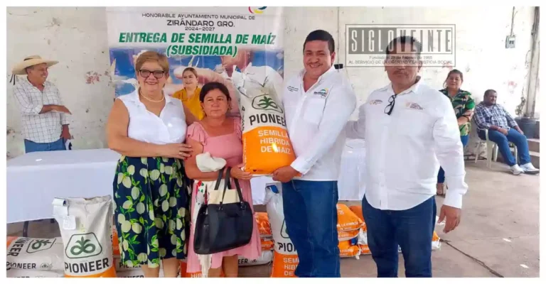 Encabeza Jaime Torres entrega de semilla mejorada para productores de Zirándaro