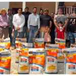 Hever Tentory impulsa apoyo al campo con entrega de semilla subsidiada en Carácuaro