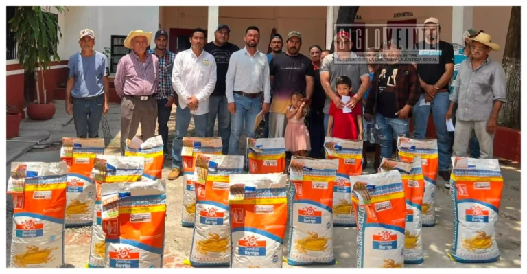 Hever Tentory impulsa apoyo al campo con entrega de semilla subsidiada en Carácuaro