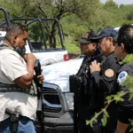 Localizan con vida a hombre que permanecía desaparecido desde 2025 en Huetamo