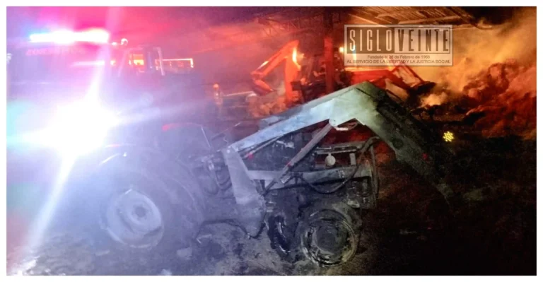 Incendio arrasa galera y maquinaria agrícola en comunidad de Parácuaro
