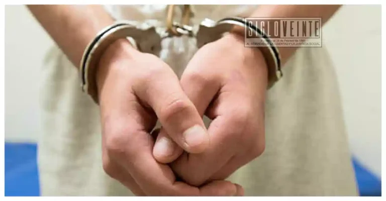 Madre es detenida por presunto homicidio de su hijo de 13 años en Zitácuaro