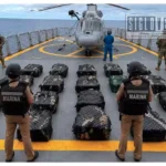Marina intercepta embarcación con más de 800 kilos de cocaína en costas de Guerrero; hay cinco detenidos
