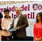 Alumno del Conafe Tuzantla recibe reconocimiento del gobernador tras ganar la Olimpiada del Conocimiento en Michoacán