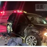 Choque frontal entre dos camionetas deja un lesionado leve en Huetamo