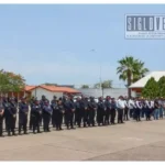 Entregan nuevos uniformes a elementos de la Guardia Civil de la Comisaría Regional de Huetamo