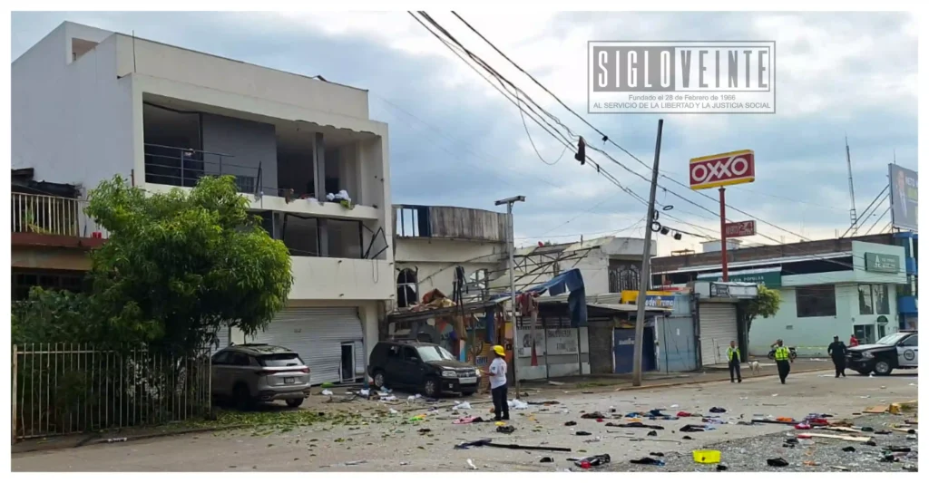 Explosión en Uruapan deja dos lesionados; evacúan preparatorias y campus universitario