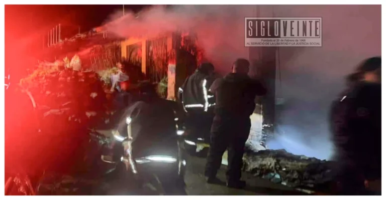 Hallan a un hombre sin vida tras incendio que consumió dos viviendas en Zitácuaro