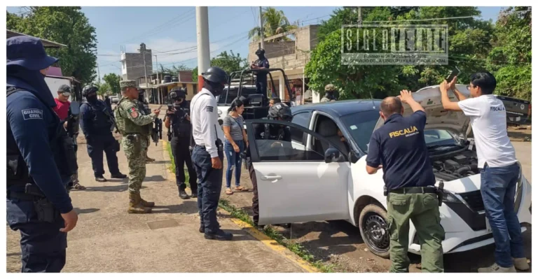 Instalan filtros de revisión y retiran polarizados de autos en calles de Huetamo