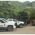 Irrumpe hombre armado en vivienda de Tepalcatepec y asesina a un hombre