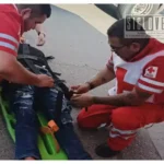 Motociclista queda inconsciente tras fuerte choque con una camioneta en el centro de Huetamo