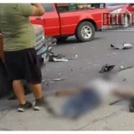 Motociclista termina hospitalizado tras fuerte colisión con camioneta en Apatzingán