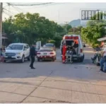 Adolescente de 15 años resulta lesionado tras derrapar en motocicleta en Huetamo