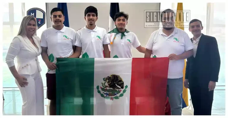 De Puruándiro a Colombia: estudiantes michoacanos llevan abono sustentable a feria internacional