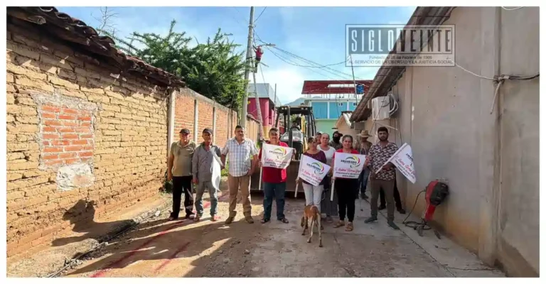 Inicia Jaime Torres trabajos para rehabilitar el drenaje sanitario en Carachurio