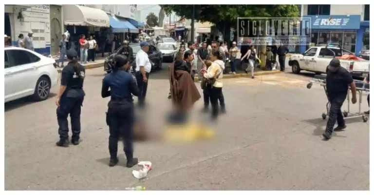 Motociclista arrolla a dos menores en La Piedad y escapa del lugar