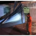 Tormenta causa caída de árboles, anuncios y estructuras en varios puntos de Huetamo; reportan fallas del servicio de energía eléctrica