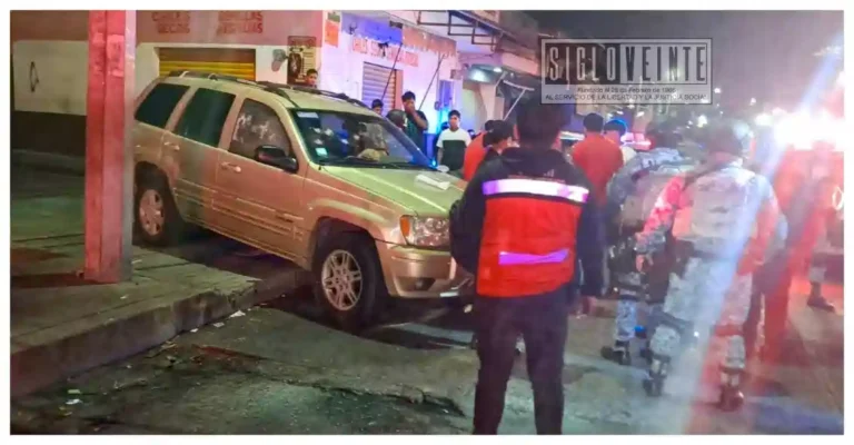 Asesinan a conductor frente al mercado La Charanda en la ciudad de Uruapan