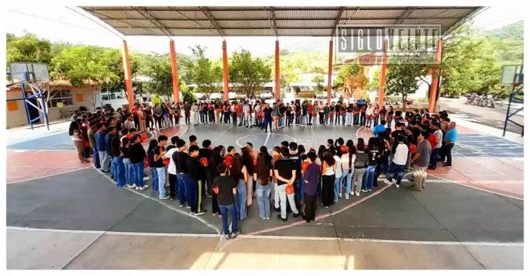 CECyTEM 14 de Carácuaro participa en jornada nacional sobre patria y soberanía