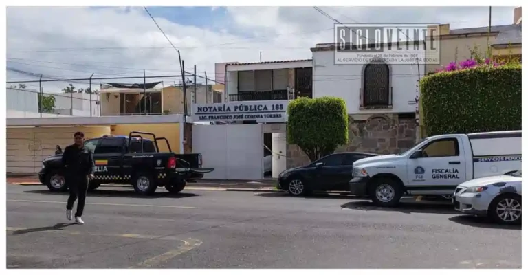 Ladrón entra a notaría de Morelia y termina muerto entre cristales durante robo