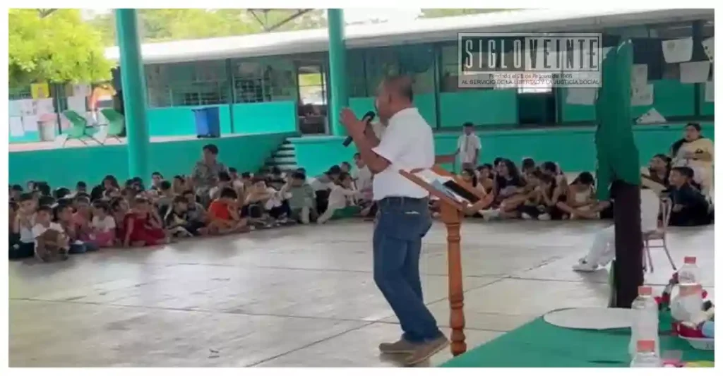 Llevan a Escuela 20 de Noviembre de Huetamo plática para prevenir abuso sexual y maltrato infantil