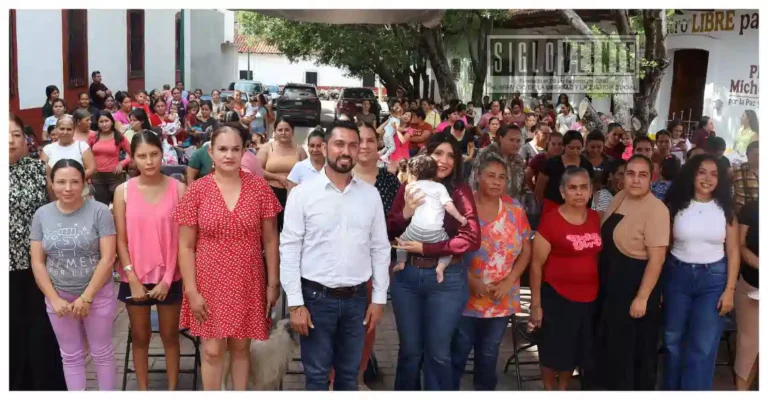 Ayuntamiento de Carácuaro y SEIMUJER benefician a 150 familias con la entrega de pañales