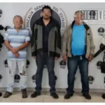 Detienen en Morelia a tres por extorsionar a concesionarios de combis de las rutas Verde 1 y 2
