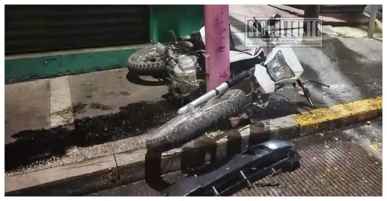 Dos motociclistas resultan lesionados tras choque en Zitácuaro; vehículo involucrado habría huido