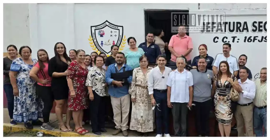 Inaugura Pablo Varona oficinas para atender a más de 10 mil alumnos y 500 maestros del sector educativo en Huetamo